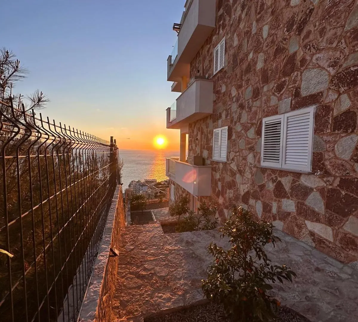 Apartamento Haus Maximilian Sarandë 0*,