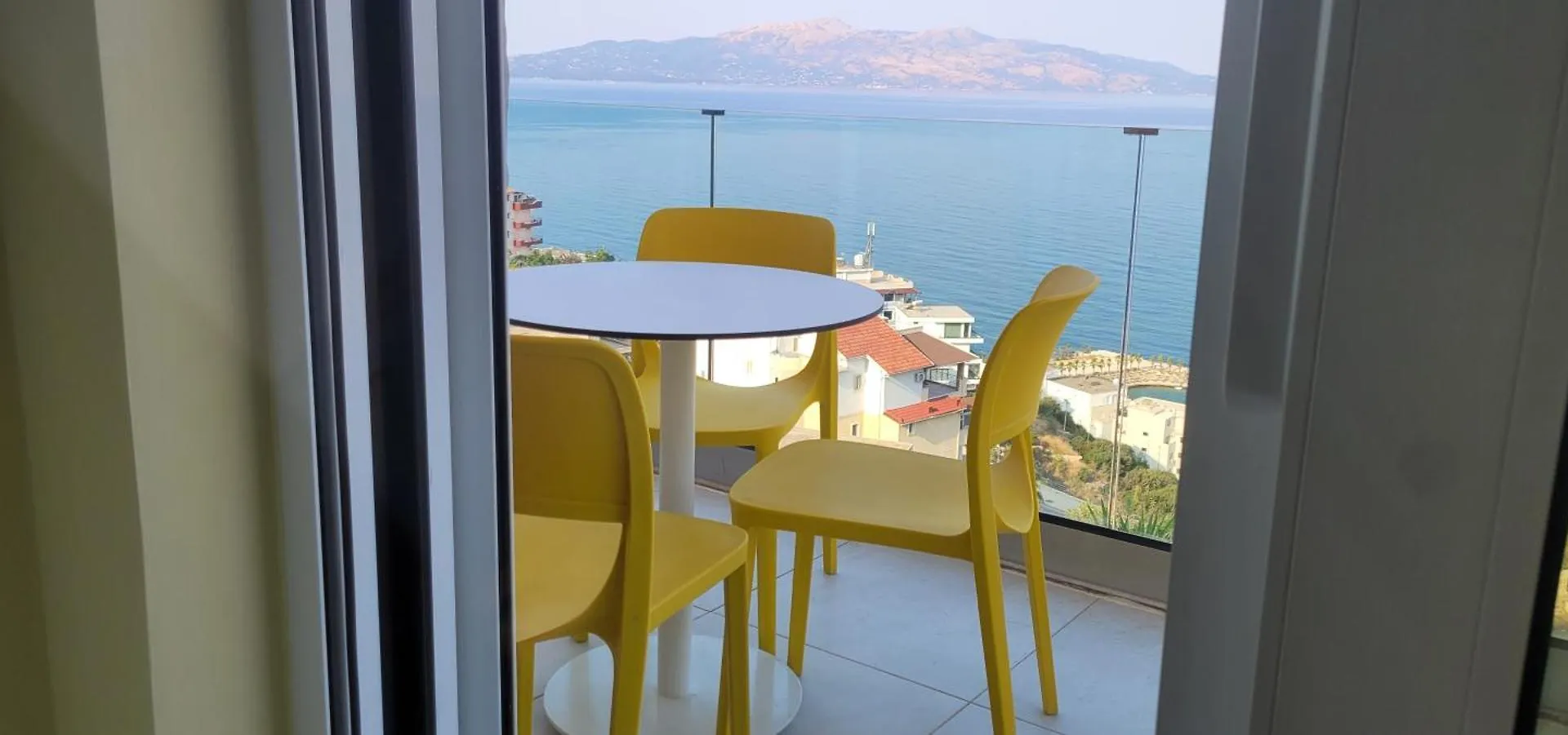 Apartamento Haus Maximilian Sarandë Albania