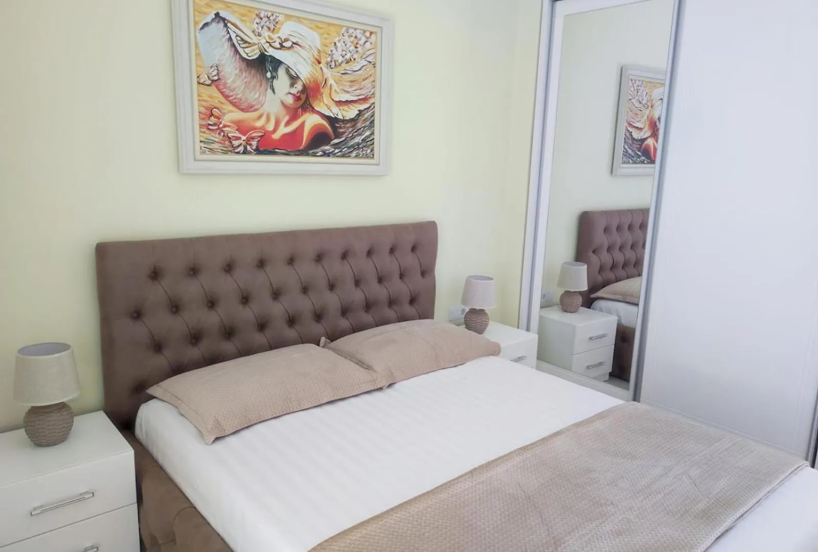 Apartamento Haus Maximilian Sarandë Albania
