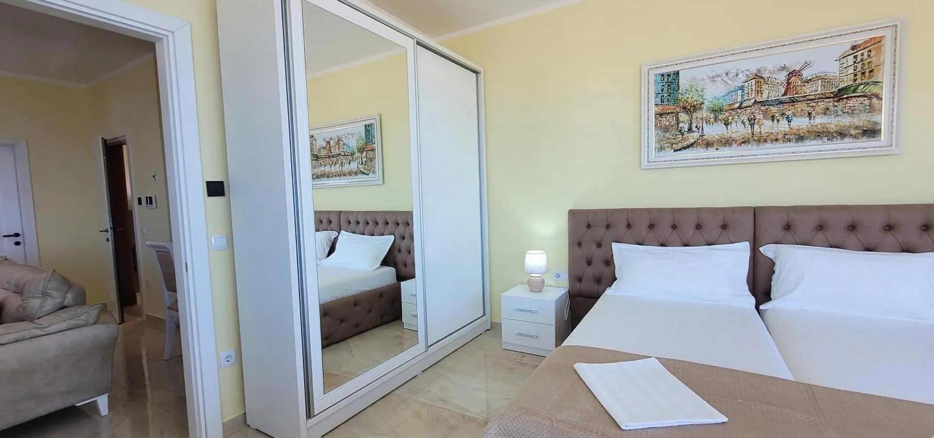 Apartamento Haus Maximilian Sarandë