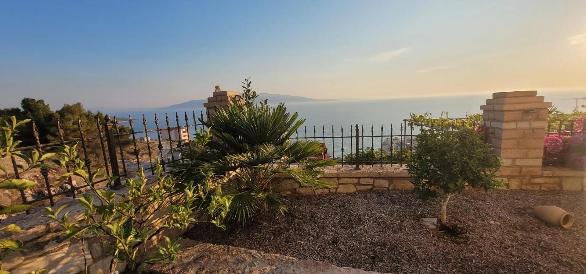 Apartamento Haus Maximilian Sarandë 0*,