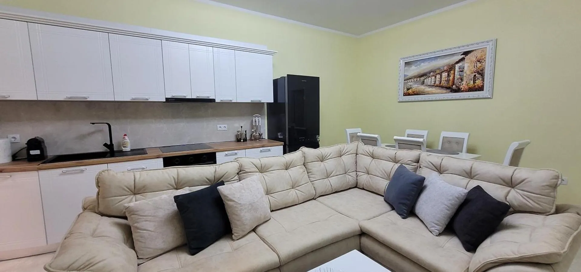 Apartamento Haus Maximilian Sarandë